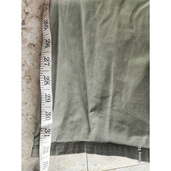 P32  Eddie Bauer Legandwash Sage green twill pants - Picture 6 of 7